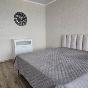 Сдается 1-комнатная квартира, 60 м²