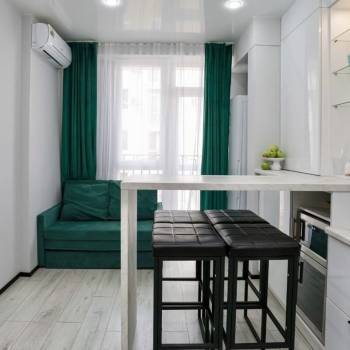 Продается 1-комнатная квартира, 42 м²