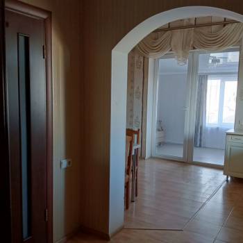 Сдается 2-х комнатная квартира, 65 м²