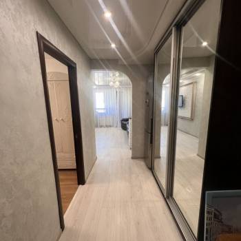 Сдается Многокомнатная квартира, 60 м²