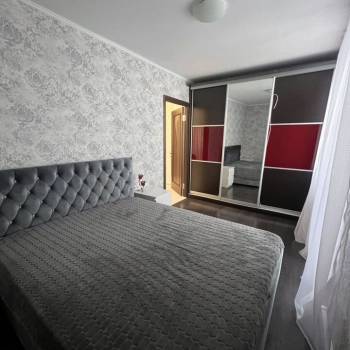 Сдается Многокомнатная квартира, 60 м²