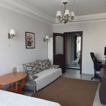 Продается 1-комнатная квартира, 43 м²