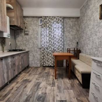 Сдается 1-комнатная квартира, 43 м²