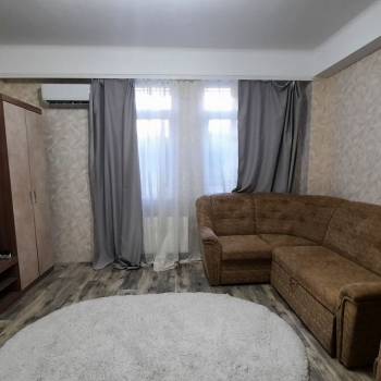 Сдается 1-комнатная квартира, 43 м²
