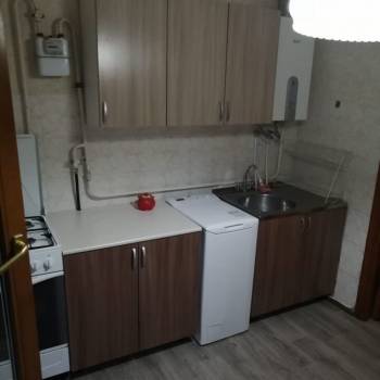 Сдается Многокомнатная квартира, 80 м²