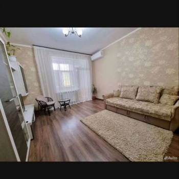 Сдается 1-комнатная квартира, 46 м²
