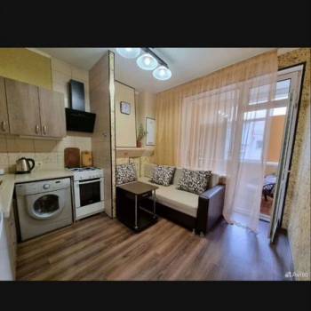 Сдается 1-комнатная квартира, 46 м²