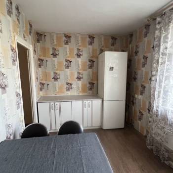 Сдается 2-х комнатная квартира, 65 м²
