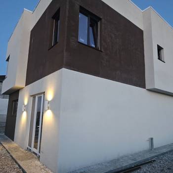 Продается Дом, 182 м²