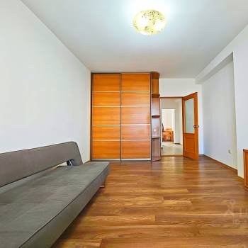 Сдается 1-комнатная квартира, 42,7 м²