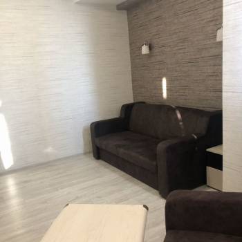 Продается 1-комнатная квартира, 37 м²