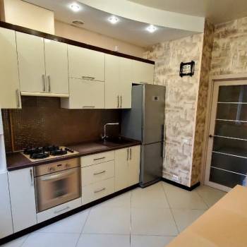 Сдается Многокомнатная квартира, 85 м²