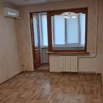 Продается 1-комнатная квартира, 32 м²