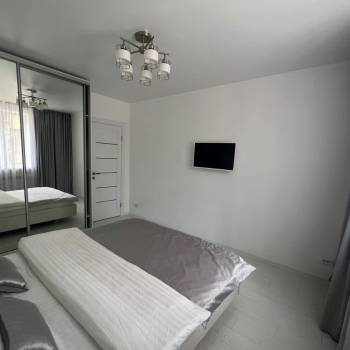 Продается 2-х комнатная квартира, 42 м²