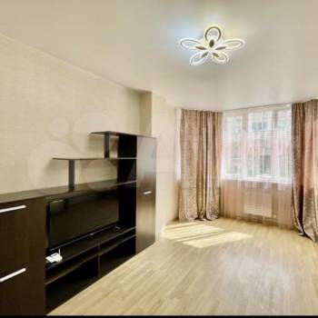 Сдается 1-комнатная квартира, 36 м²