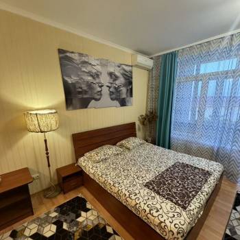 Сдается 1-комнатная квартира, 50 м²