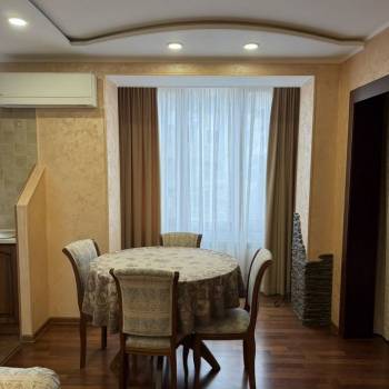 Сдается Многокомнатная квартира, 56 м²