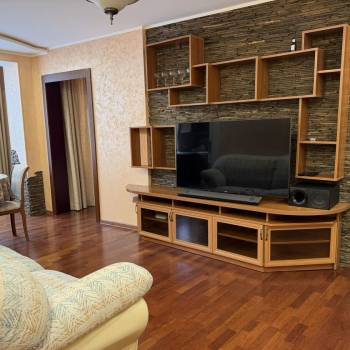 Сдается Многокомнатная квартира, 56 м²