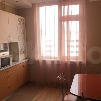 Сдается 1-комнатная квартира, 43 м²