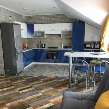 Сдается Многокомнатная квартира, 90 м²