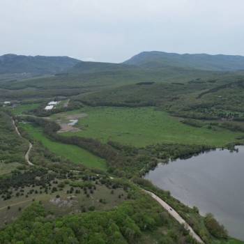 Продается Участок, 18300 м²
