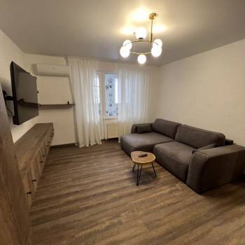 Сдается 2-х комнатная квартира, 60 м²
