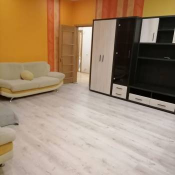 Сдается 2-х комнатная квартира, 78 м²