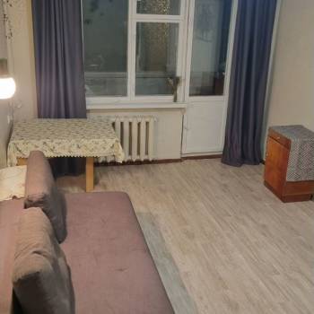 Сдается 1-комнатная квартира, 32 м²