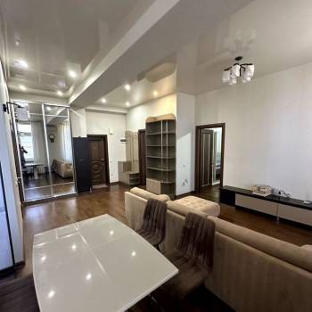 Сдается Многокомнатная квартира, 70 м²