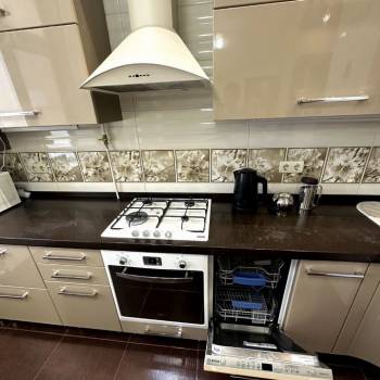 Сдается Многокомнатная квартира, 70 м²
