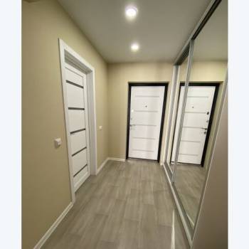 Продается 1-комнатная квартира, 49 м²