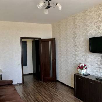 Сдается 1-комнатная квартира, 42 м²
