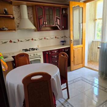 Сдается Многокомнатная квартира, 80 м²