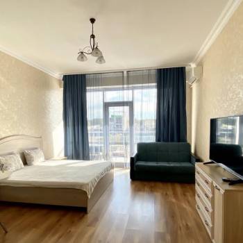 Продается 1-комнатная квартира, 42 м²