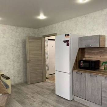 Продается 1-комнатная квартира, 46 м²