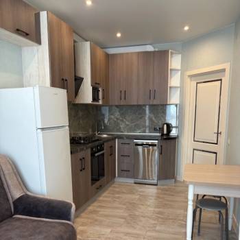 Сдается 1-комнатная квартира, 43 м²