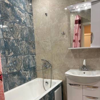 Сдается 1-комнатная квартира, 43 м²