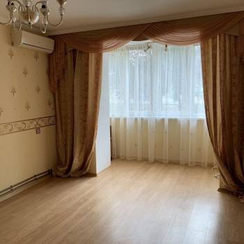 Сдается Многокомнатная квартира, 80 м²
