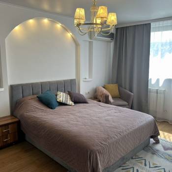Сдается Многокомнатная квартира, 80 м²