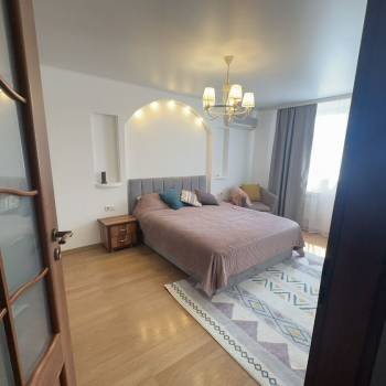 Сдается Многокомнатная квартира, 80 м²