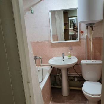 Сдается 1-комнатная квартира, 38 м²
