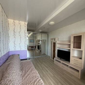 Продается 1-комнатная квартира, 39 м²