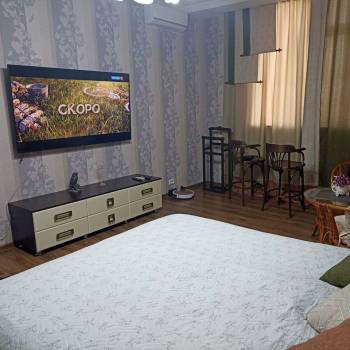 Сдается 1-комнатная квартира, 49 м²