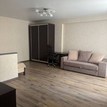 Сдается 1-комнатная квартира, 54 м²