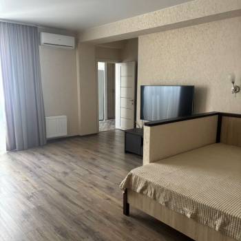 Сдается 1-комнатная квартира, 54 м²