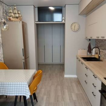 Продается 2-х комнатная квартира, 70 м²