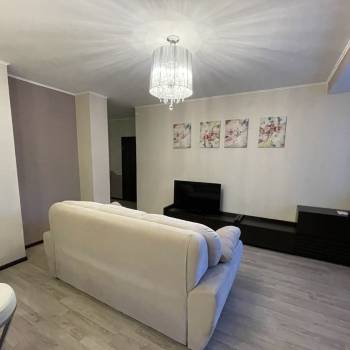 Сдается 1-комнатная квартира, 63,1 м²