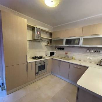 Сдается 1-комнатная квартира, 63,1 м²
