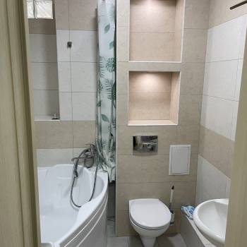 Сдается 1-комнатная квартира, 55 м²