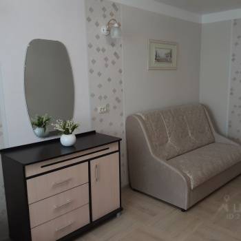 Сдается 1-комнатная квартира, 42 м²